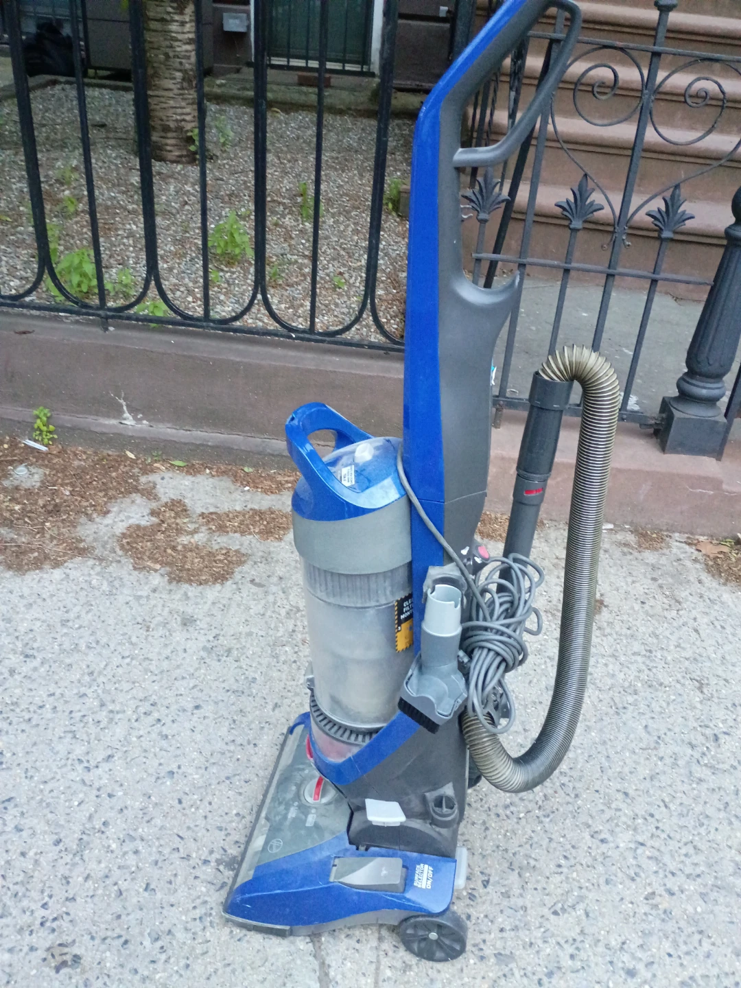 Hoover Windtunnel Vacuum Cleaner - Blue - photo 4
