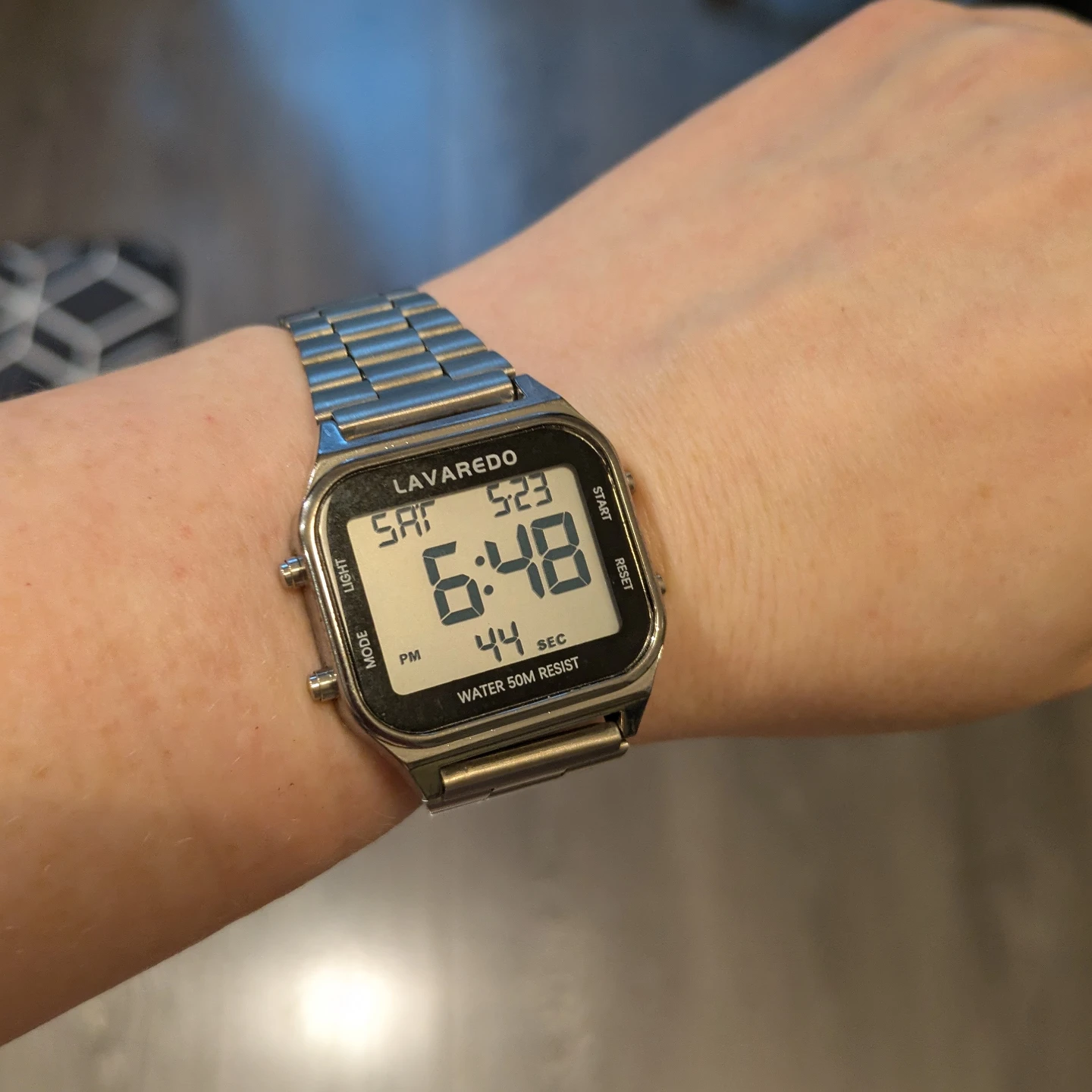 LAVAREDO Digital Watch