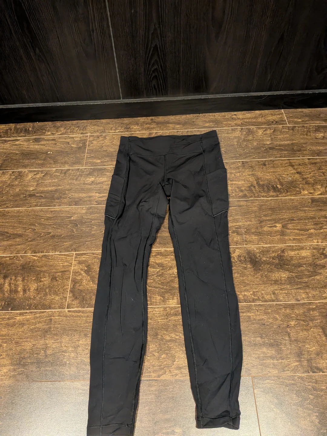 Lululemon Black with Pockets Size 8