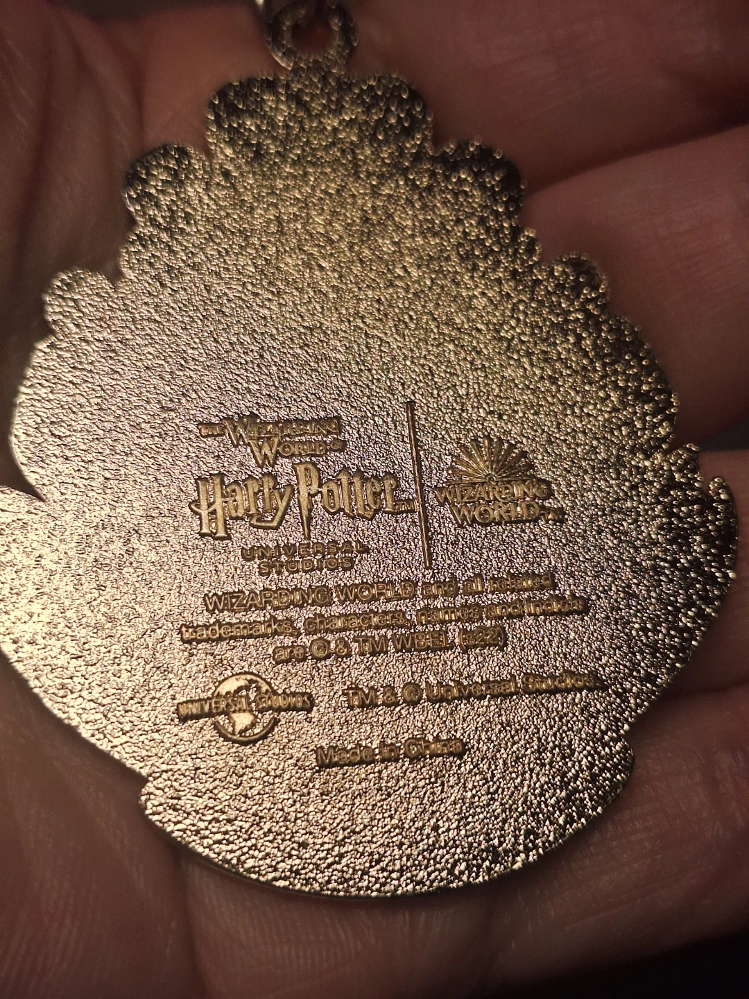 Harry Potter Hogwarts Chest Gold Keychain - photo 2