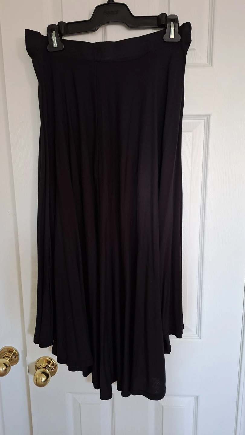 Black Flowy Midi Skirt