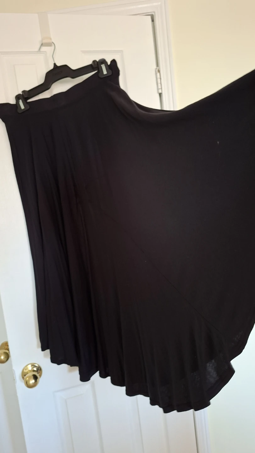 Black Flowy Midi Skirt - photo 2