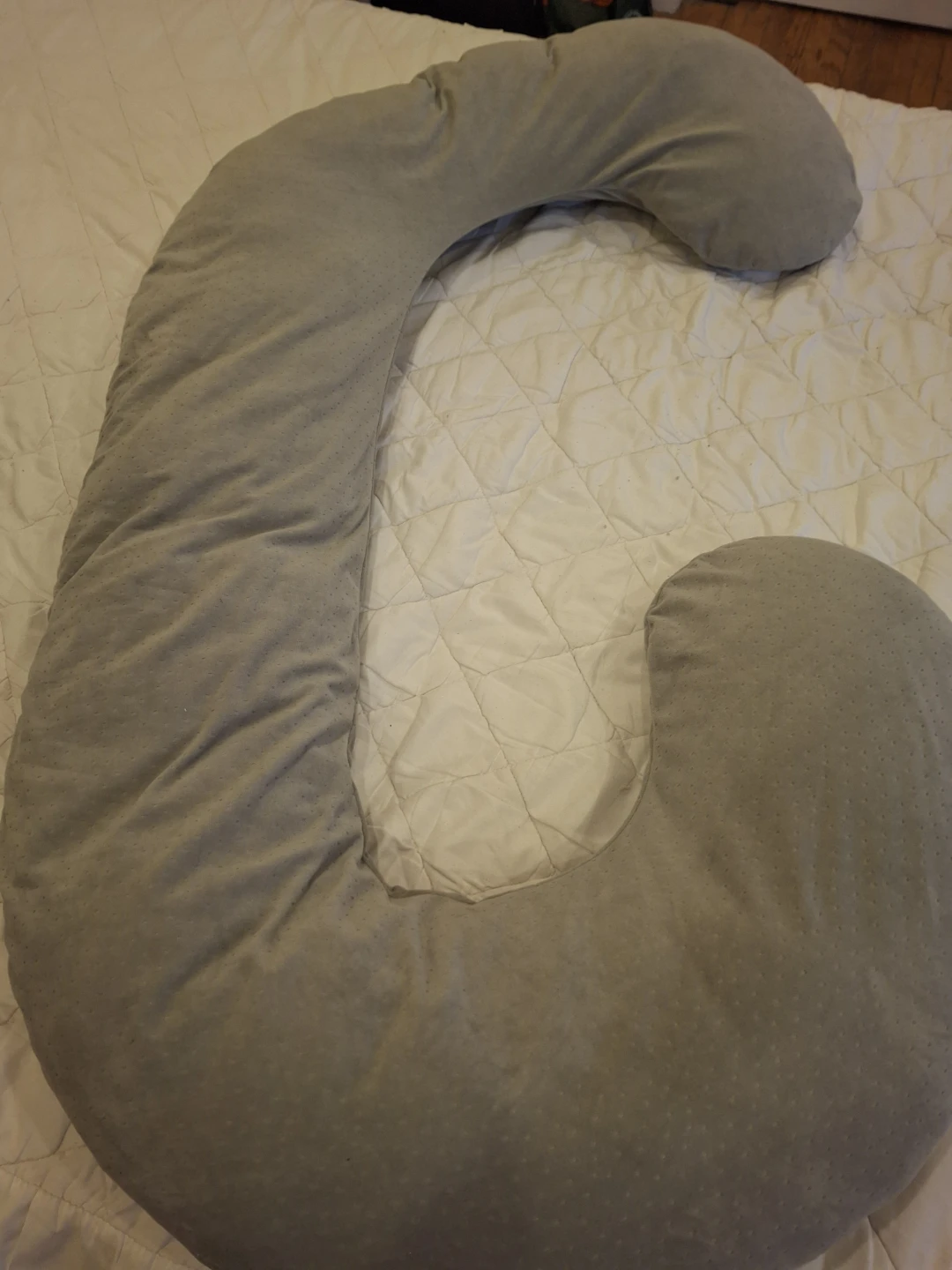 C-Shaped Pregnancy Pillow
