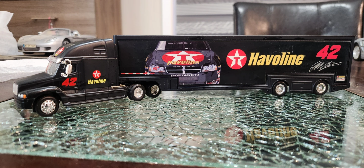 Havoline Dodge Avenger 42 Race Hauler Toy Truck