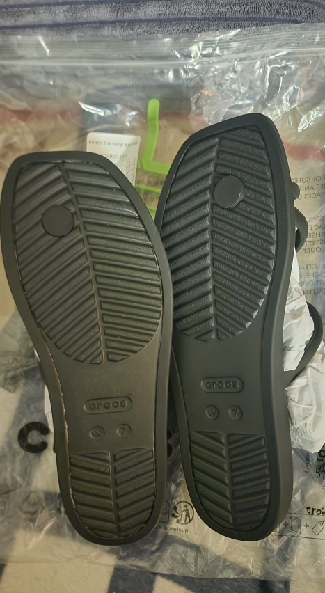 Crocs-miami toe loop sandal - photo 2