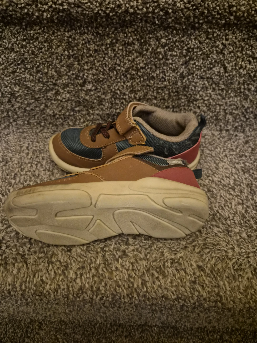 OshKosh B'gosh Toddler Sneakers - photo 2