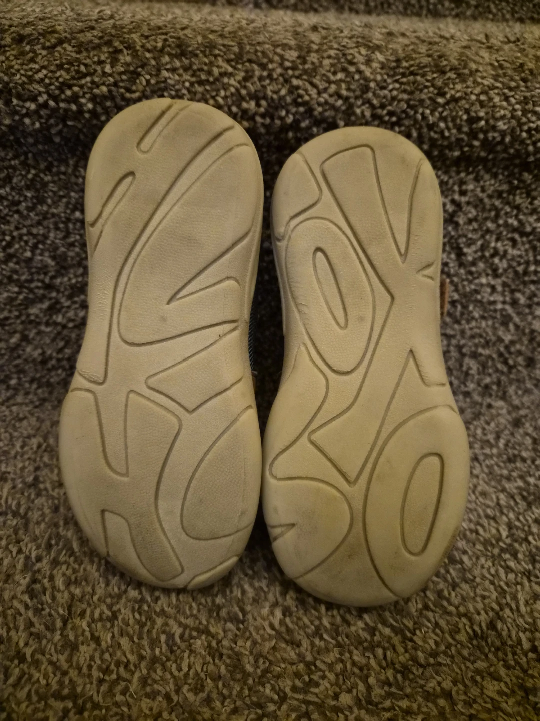 OshKosh B'gosh Toddler Sneakers - photo 5
