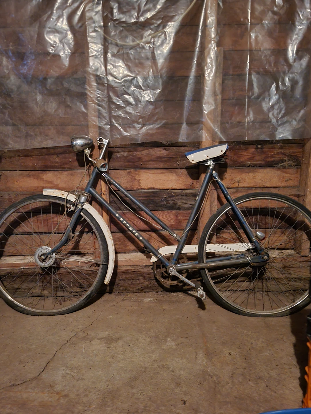 Vintage bicycle - photo 2