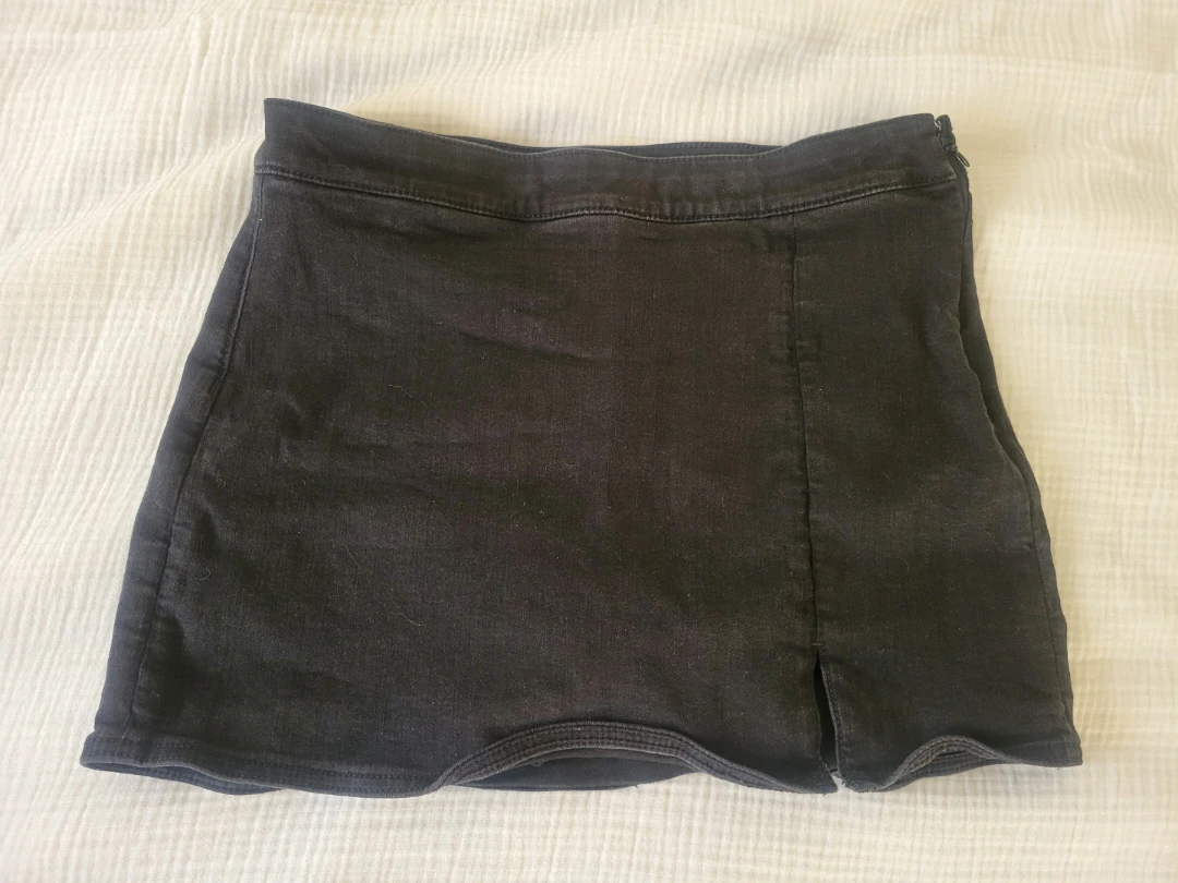 American Eagle Dark Denim Skort