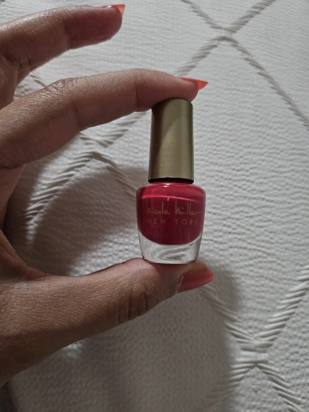 Pink Cherry 🍒 Nicole Miller - New York Mini Nail Polish - photo 2