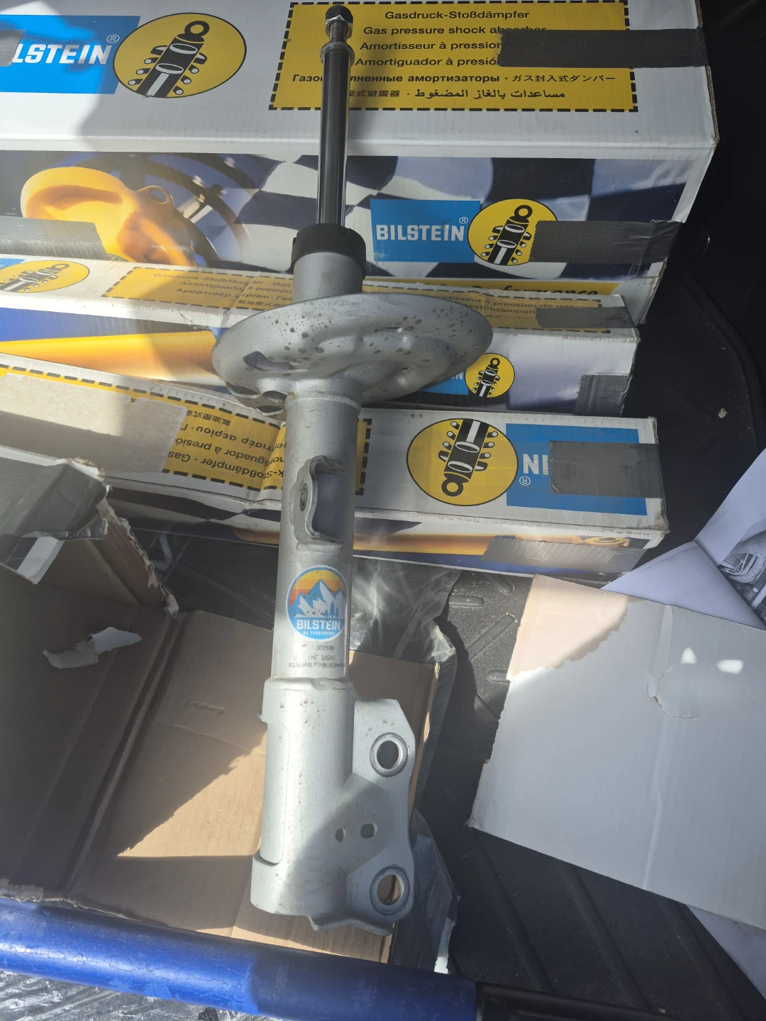 Front struts and rear shocks [Bilstein] - photo 3