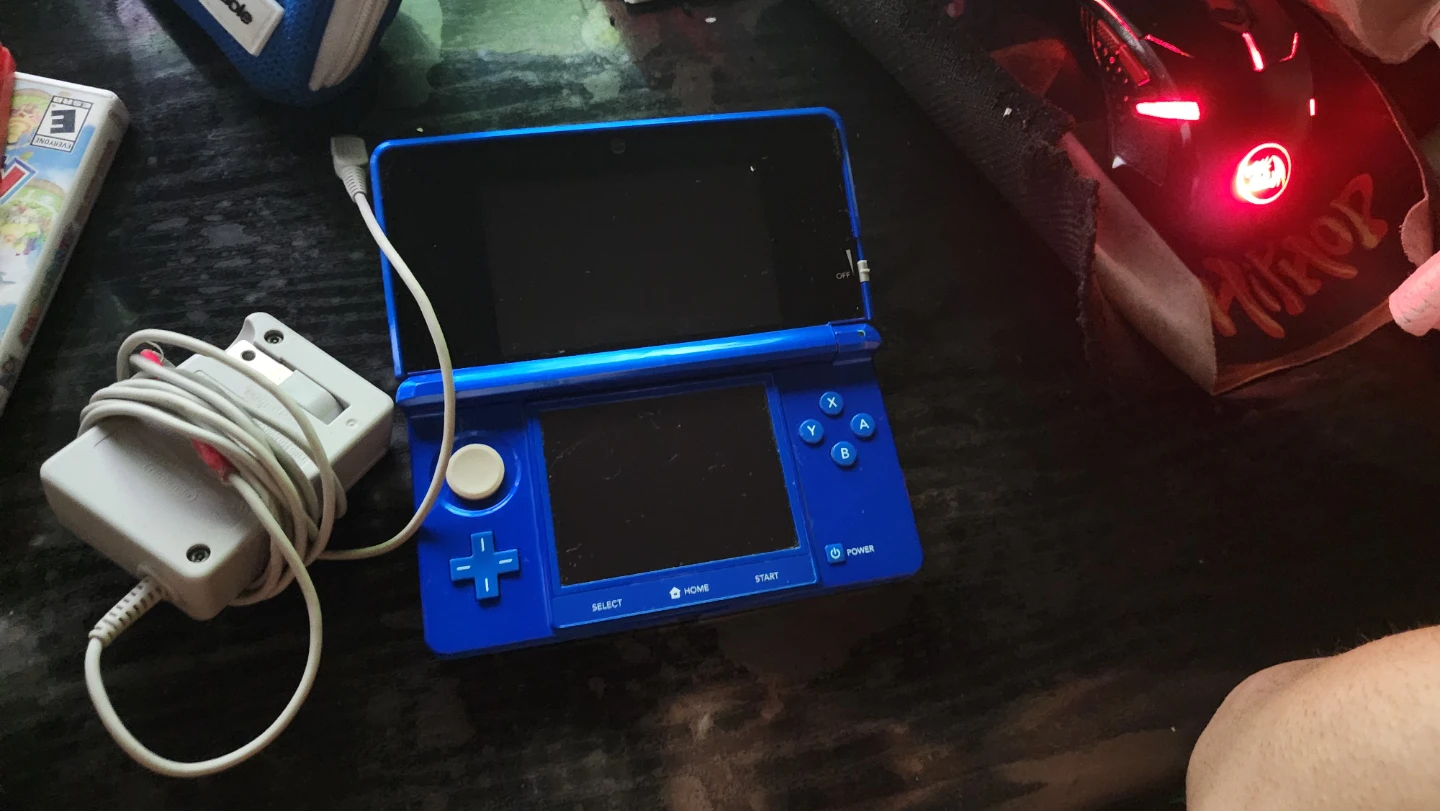 Nintendo 3DS Super Mario 3D Land - photo 2