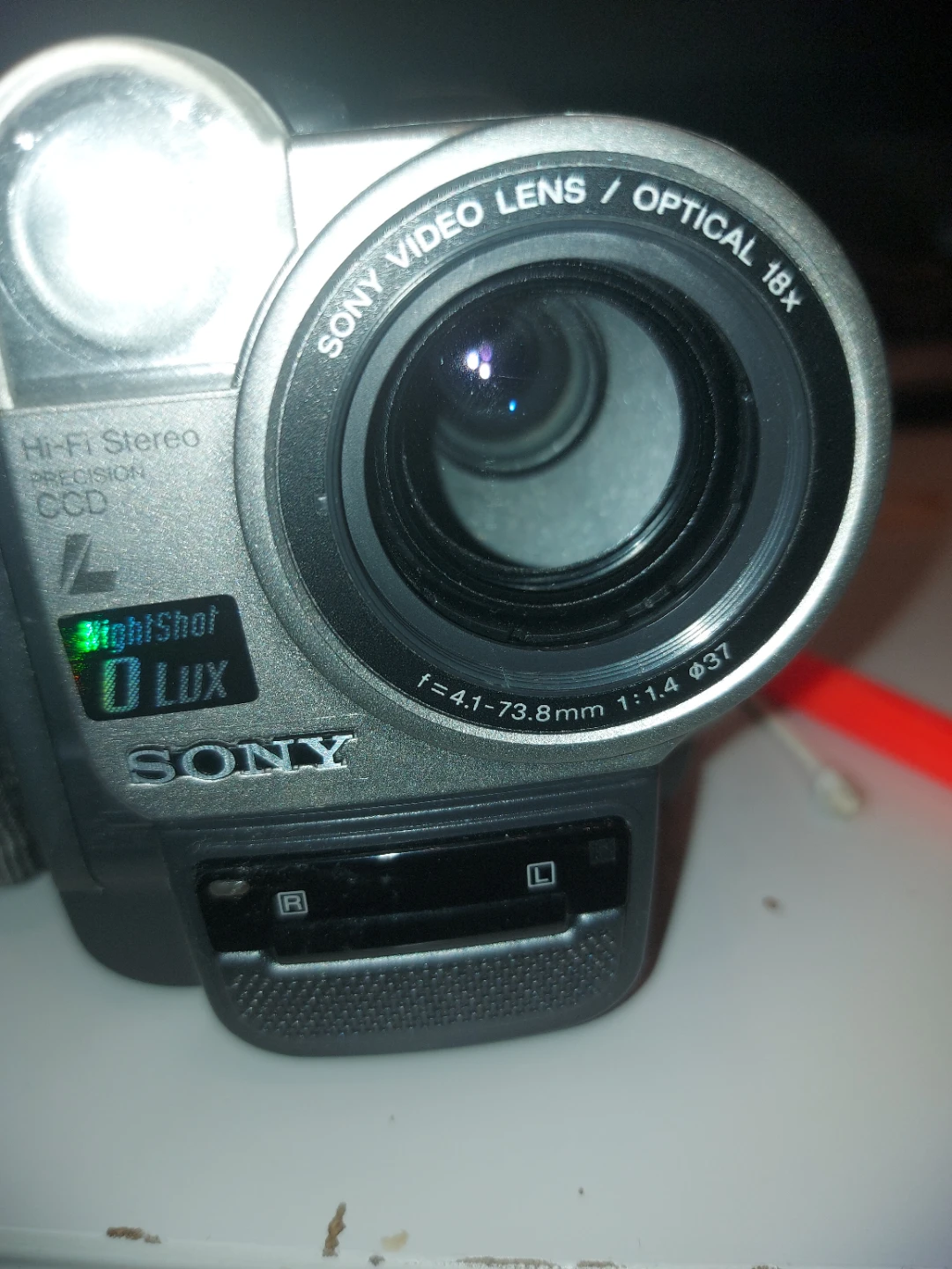 Sony Handycam DCR-TRV10 Digital Camcorder with Bag - photo 5