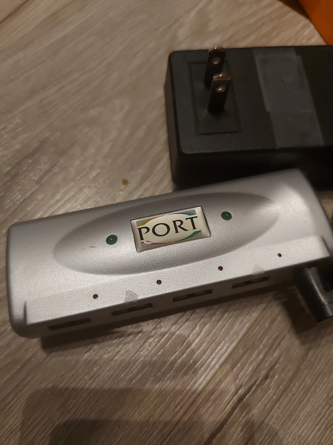 Port USB Hub - photo 3