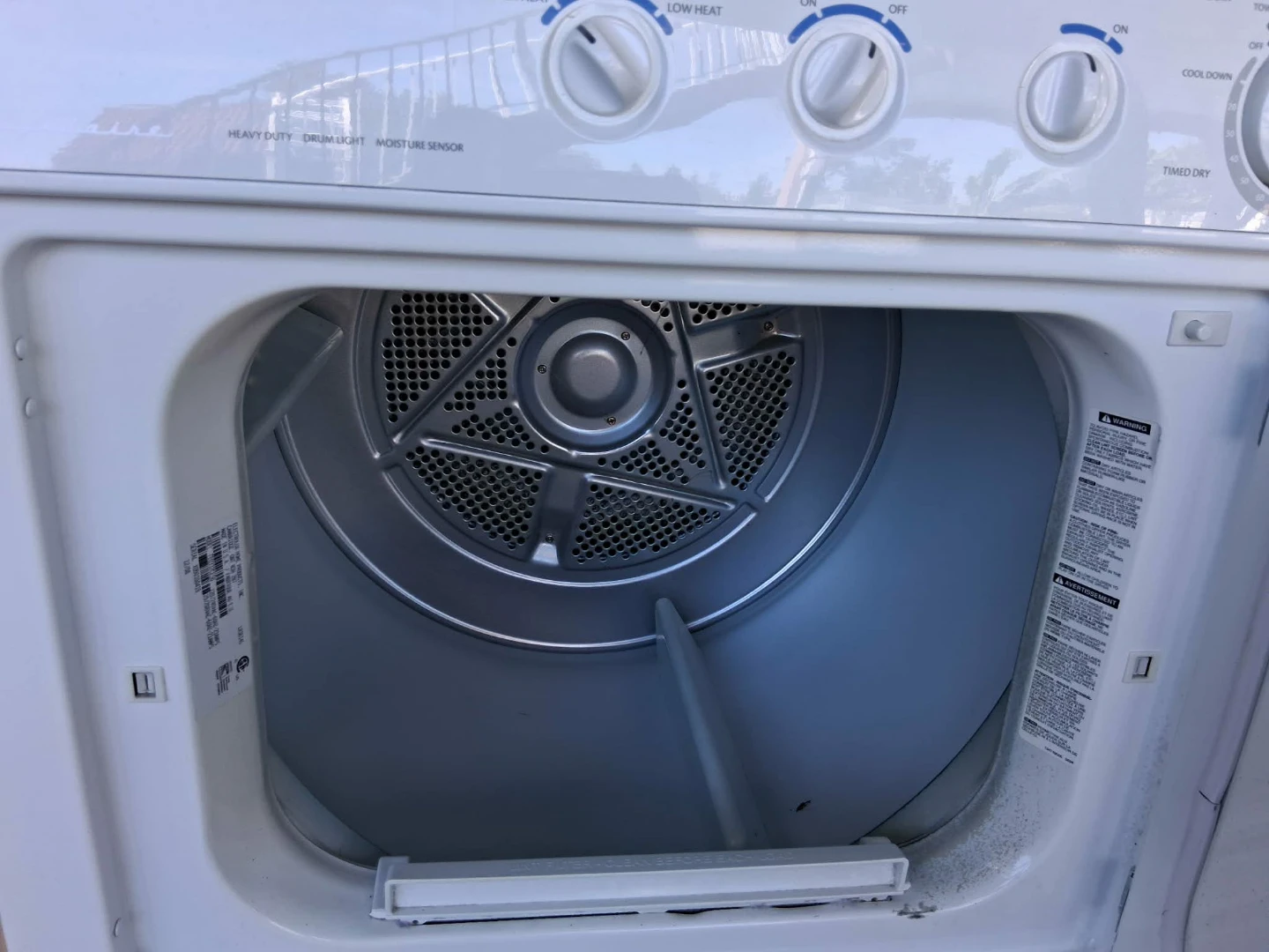 Frigidaire Washer and Dryer Set - White - photo 2