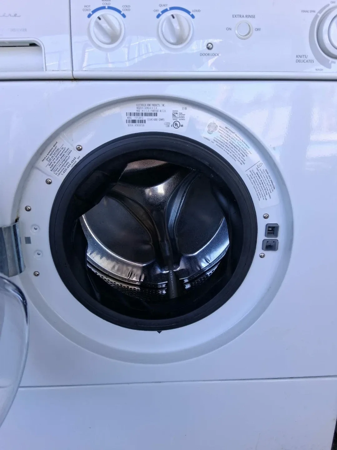 Frigidaire Washer and Dryer Set - White - photo 3