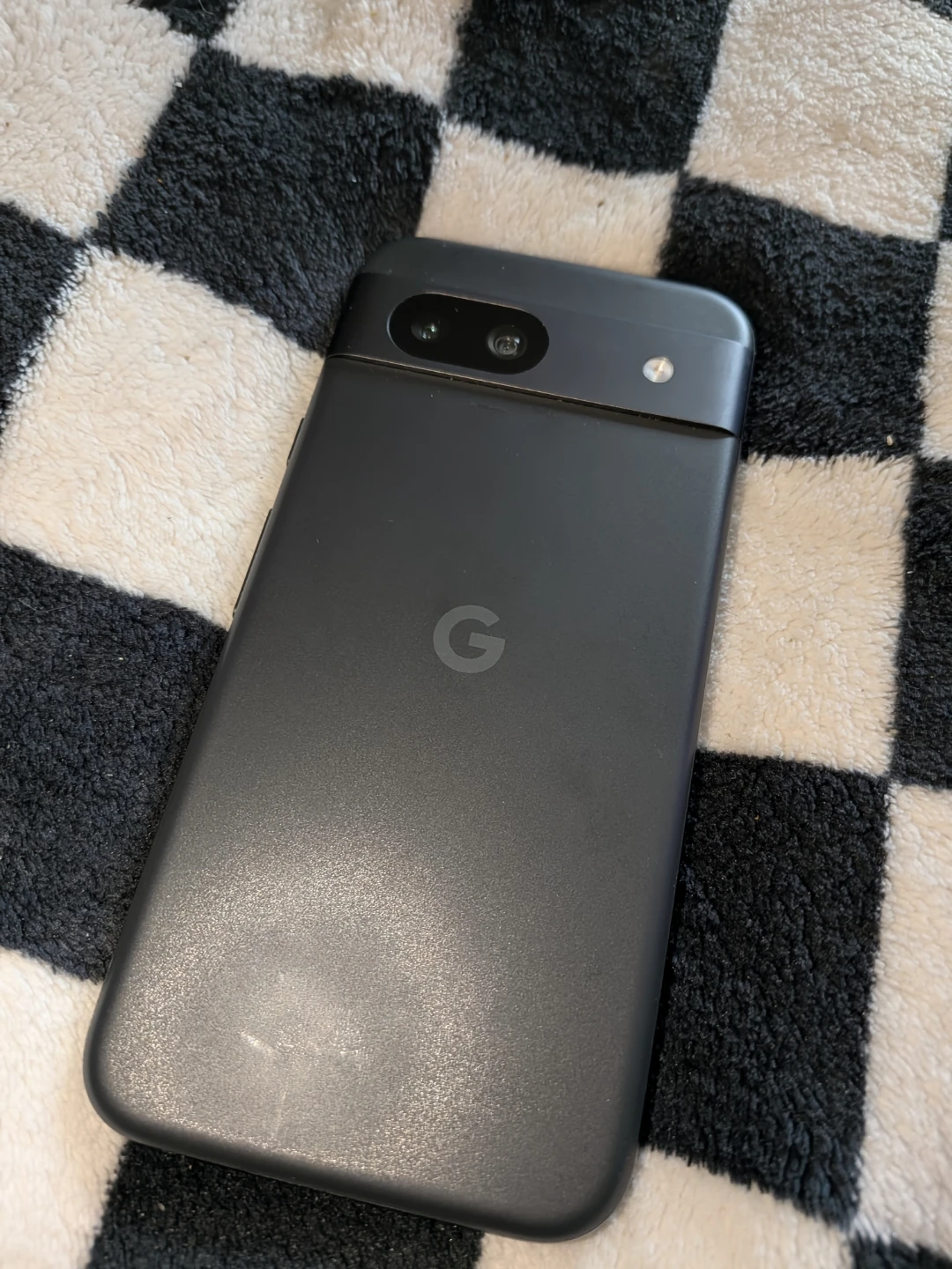 Google Pixel 8a Smartphone - photo 4