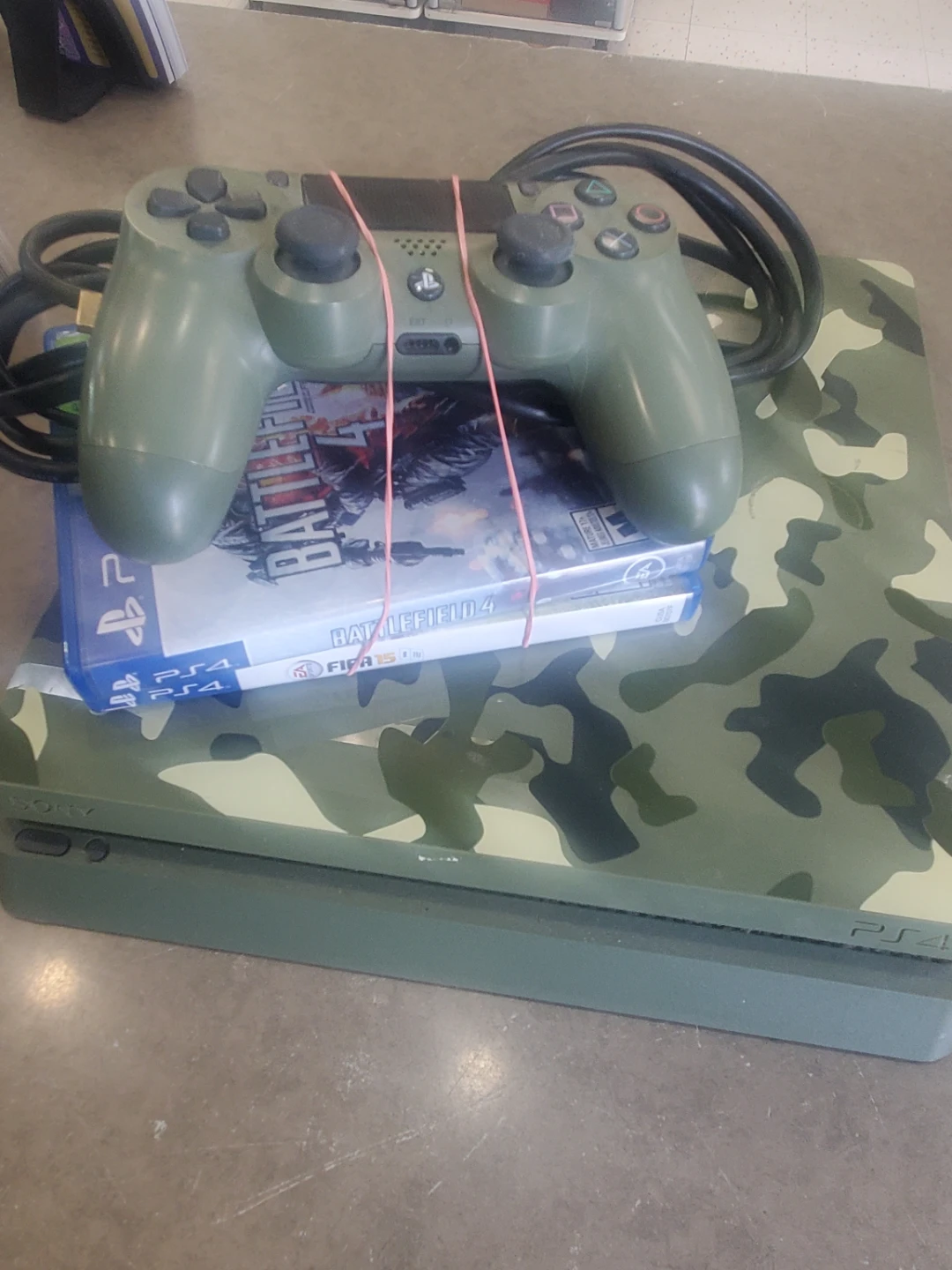 Sony PlayStation 4 1tb Console - Camouflage