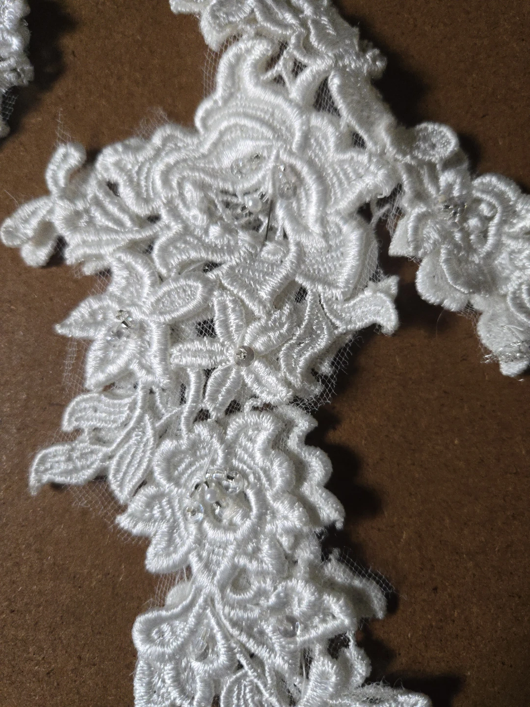 White Lace Appliques for Crafts and Sewing - photo 3