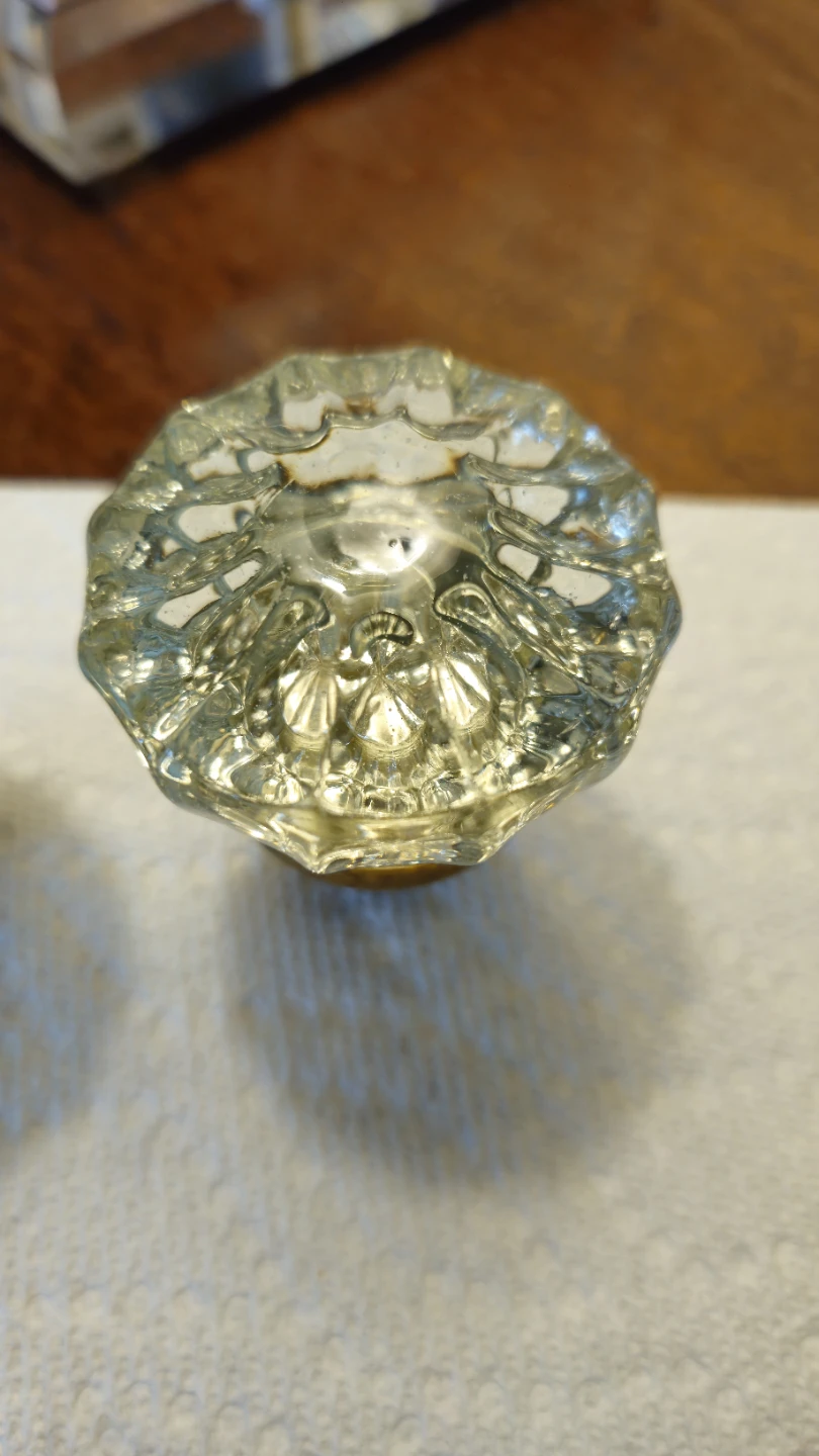 Set of 2 Vintage Glass Doorknobs - photo 2