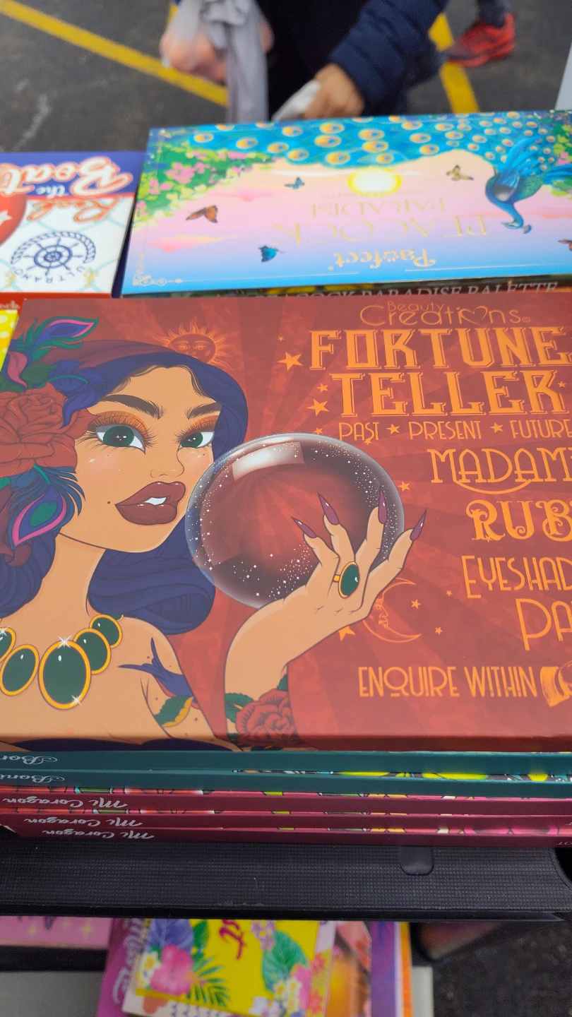 Beauty Creations Fortune Teller Eyeshadow Palette