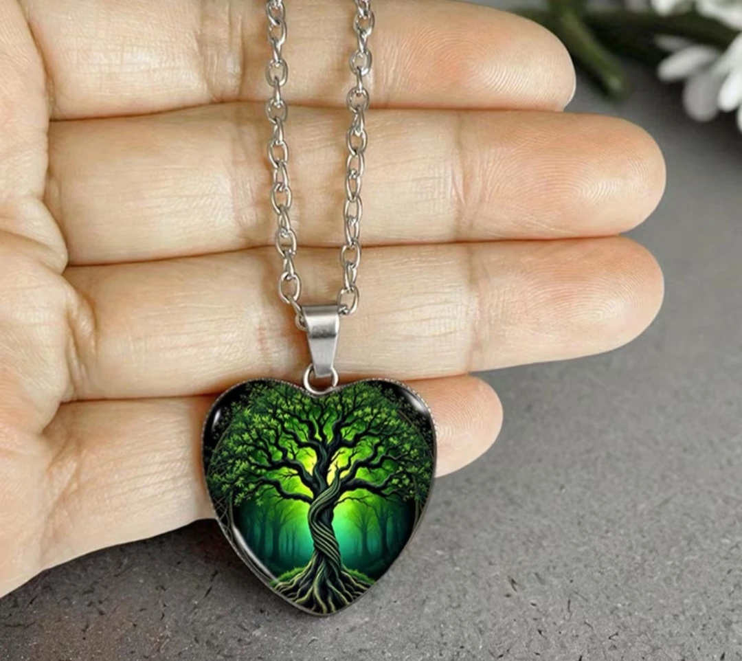 New Tree of Life Heart Shaped Glass Pendant Necklace
