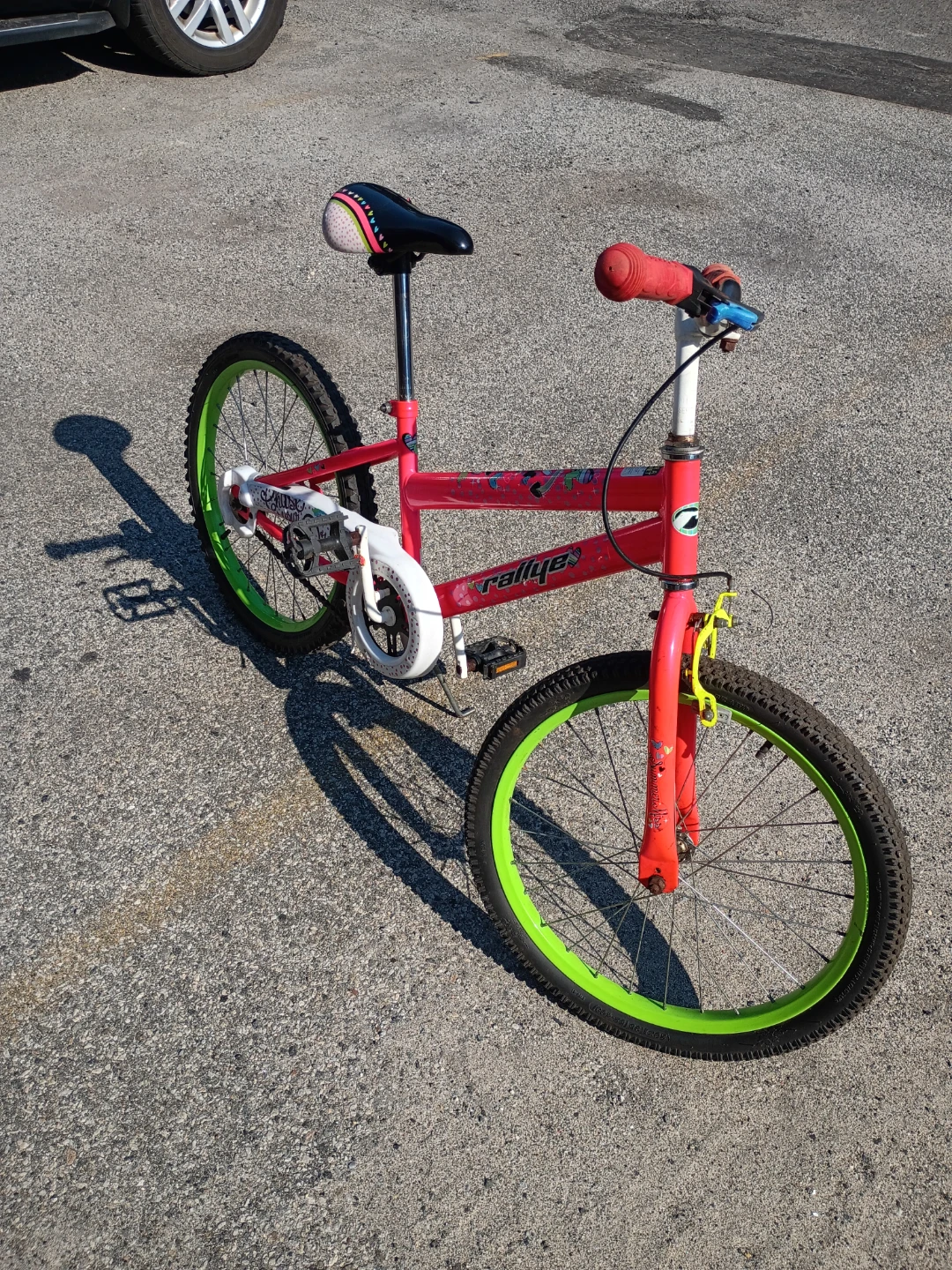 Rally Red BMX Youth Bike with Green Rims - photo 3