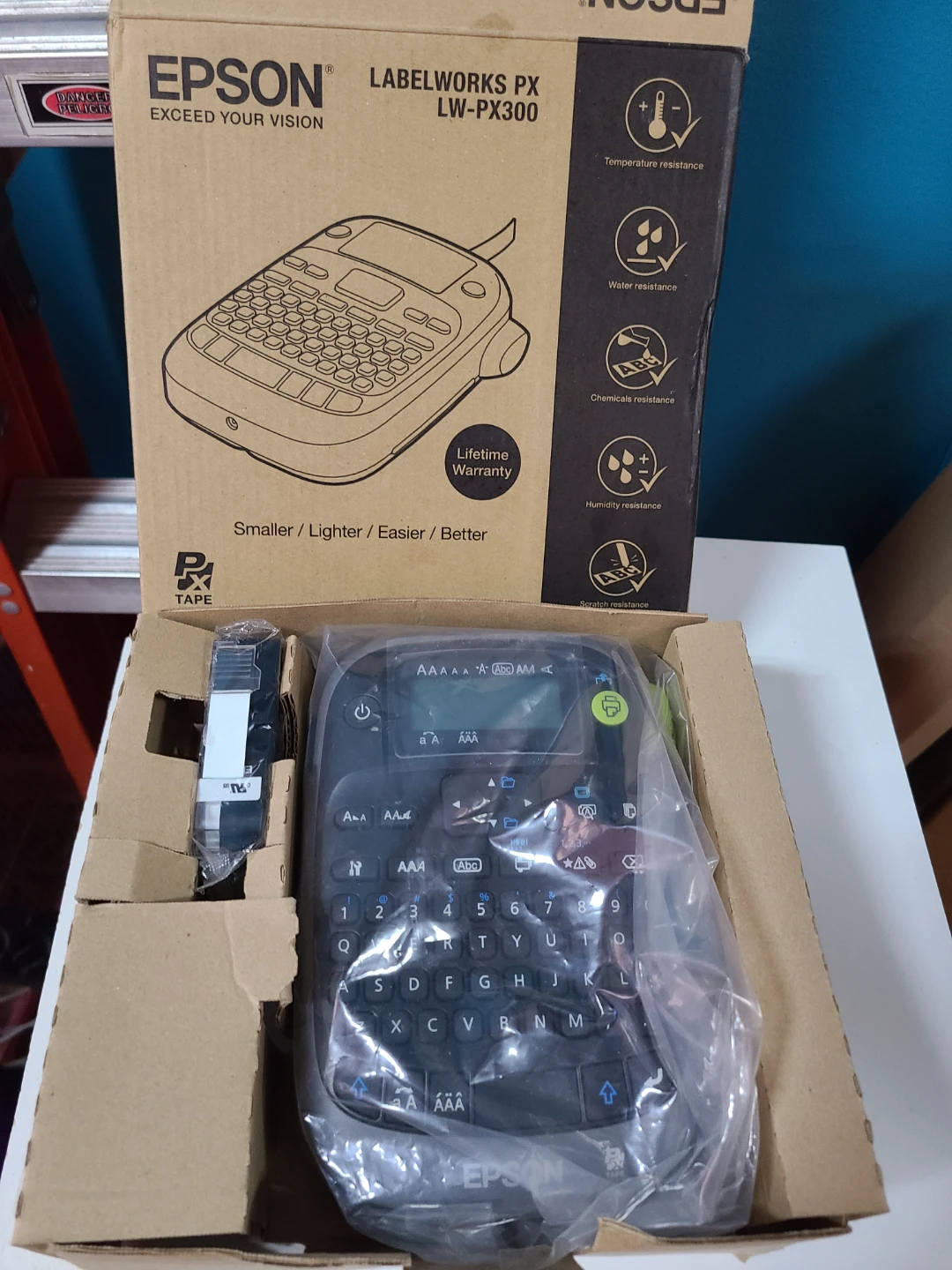 Epson LabelWorks PX LW-PX300 Label Maker - photo 2
