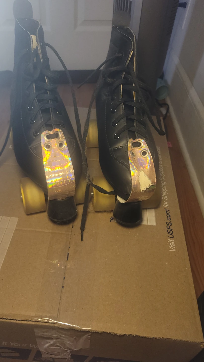 Black Roller Skates 7.5 - photo 2