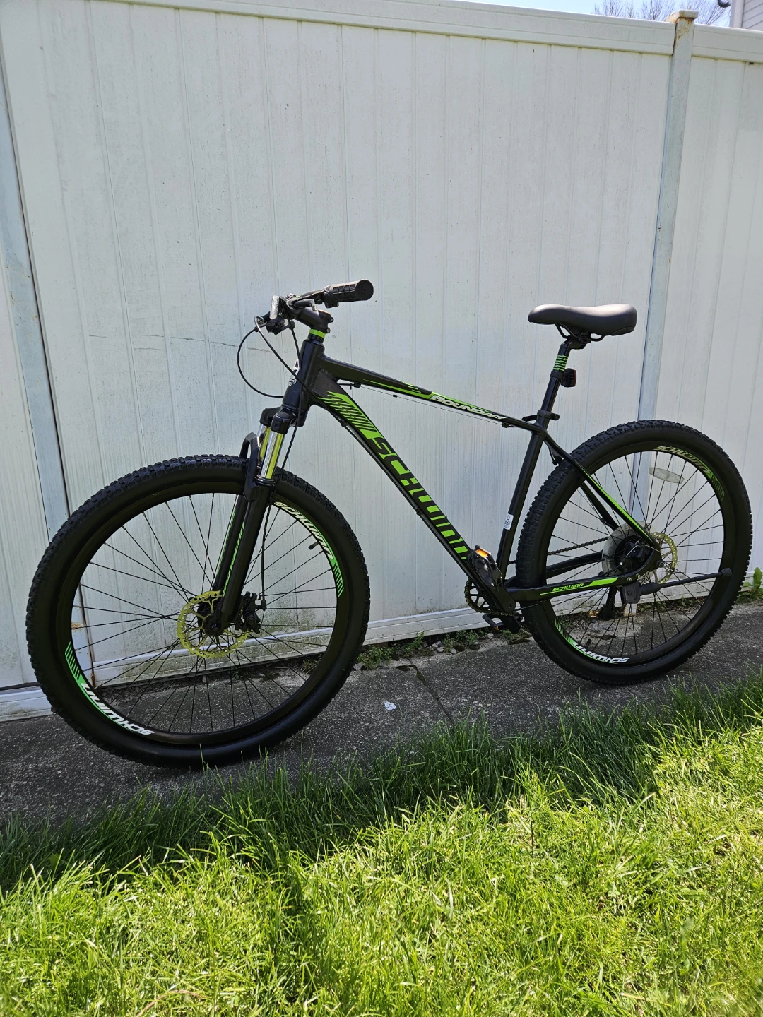 Schwinn 29er Mountain Bike