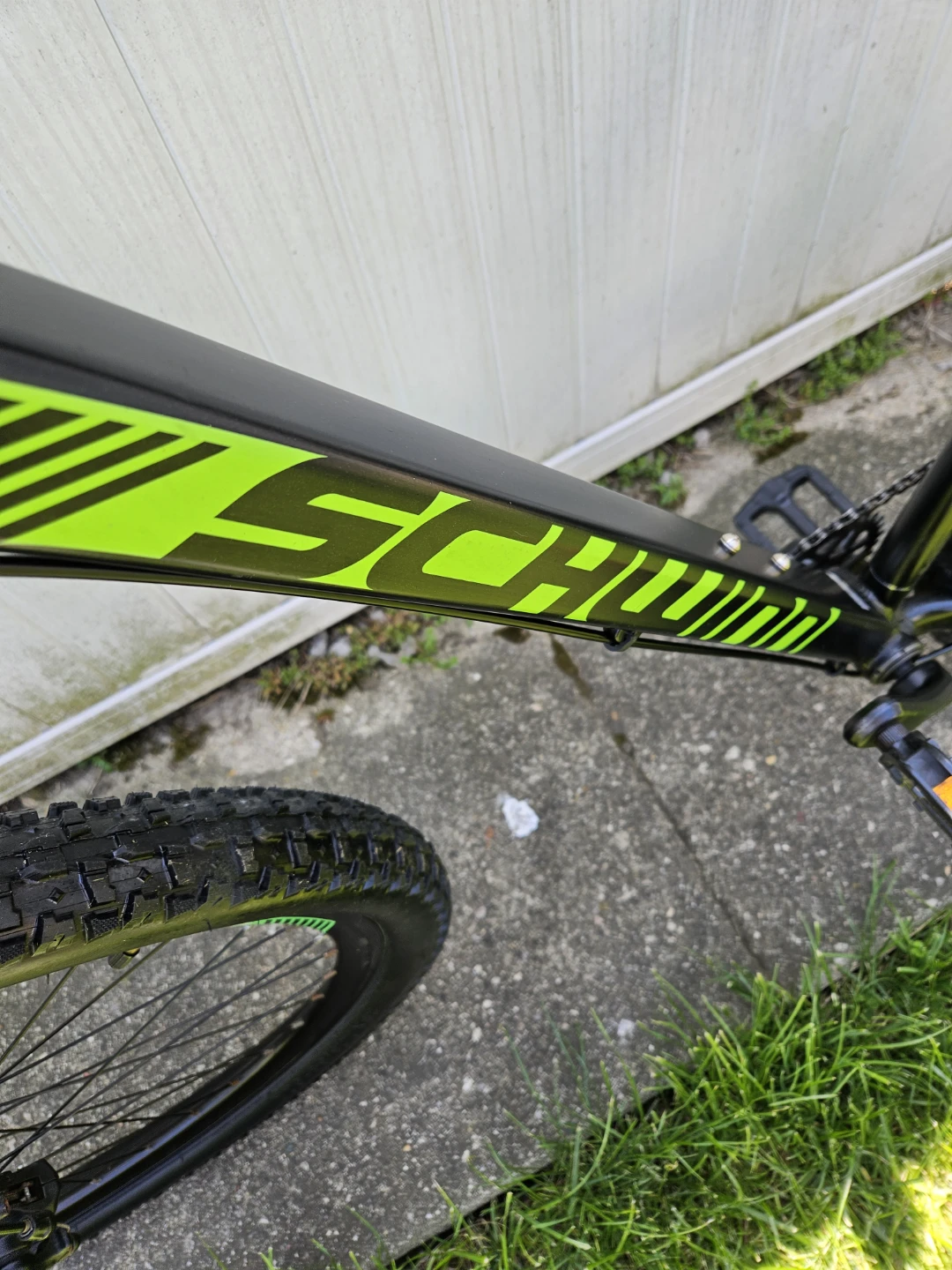 Schwinn 29er Mountain Bike - photo 3