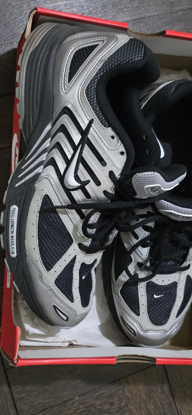 Nike Air Pegasus 2005 Running Shoes