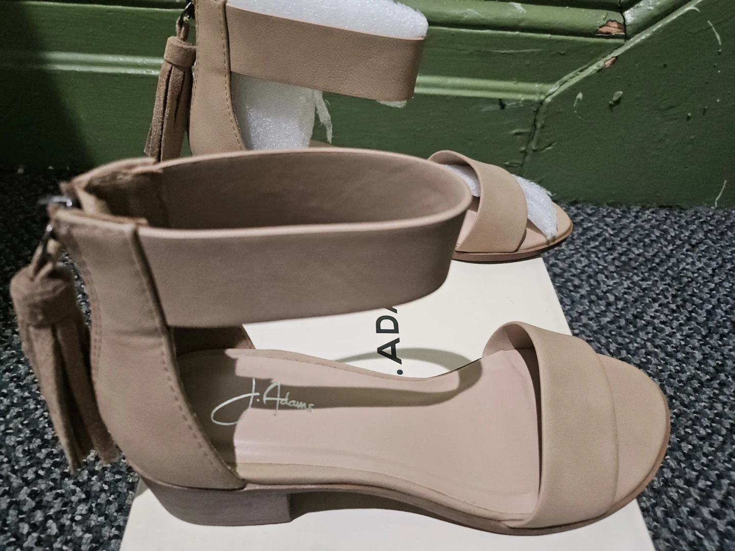 J. Adams Tan Suede Tassel Ankle Strap Block Heel Sandals Size 6 - photo 3
