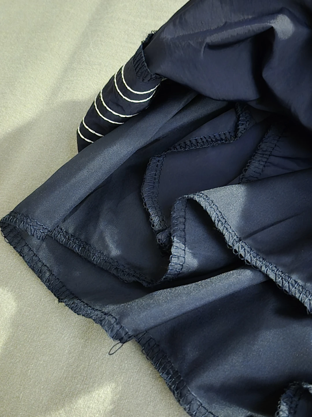 navy blue stripe shorts pants