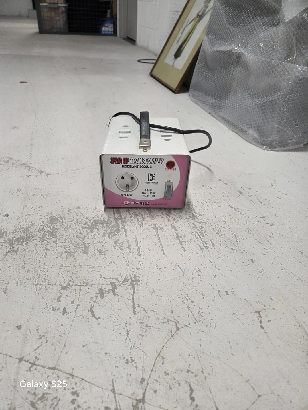 3KVA UP Transformer HT-3000UB - photo 3