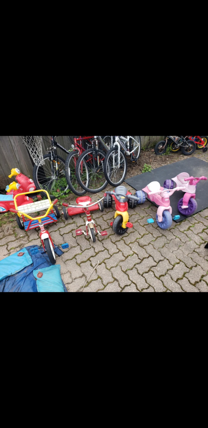 Little Tikes Tricycles and Ride-On Toy Set