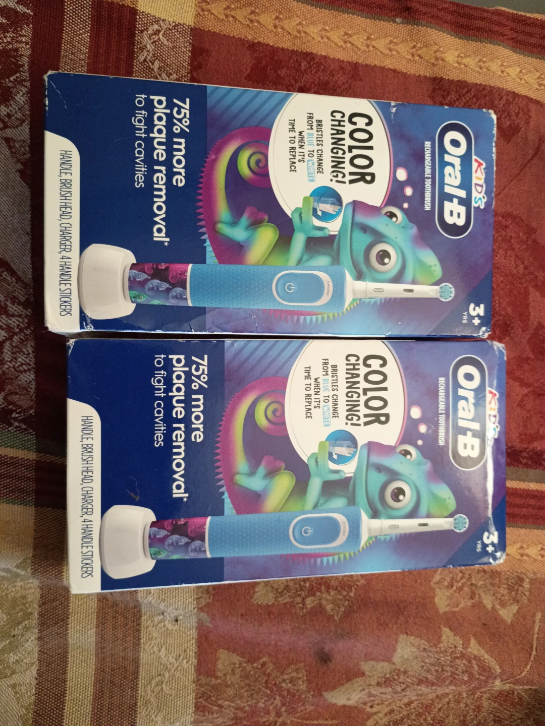 Oral-B Kids Rechargeable Toothbrush - Color Changing