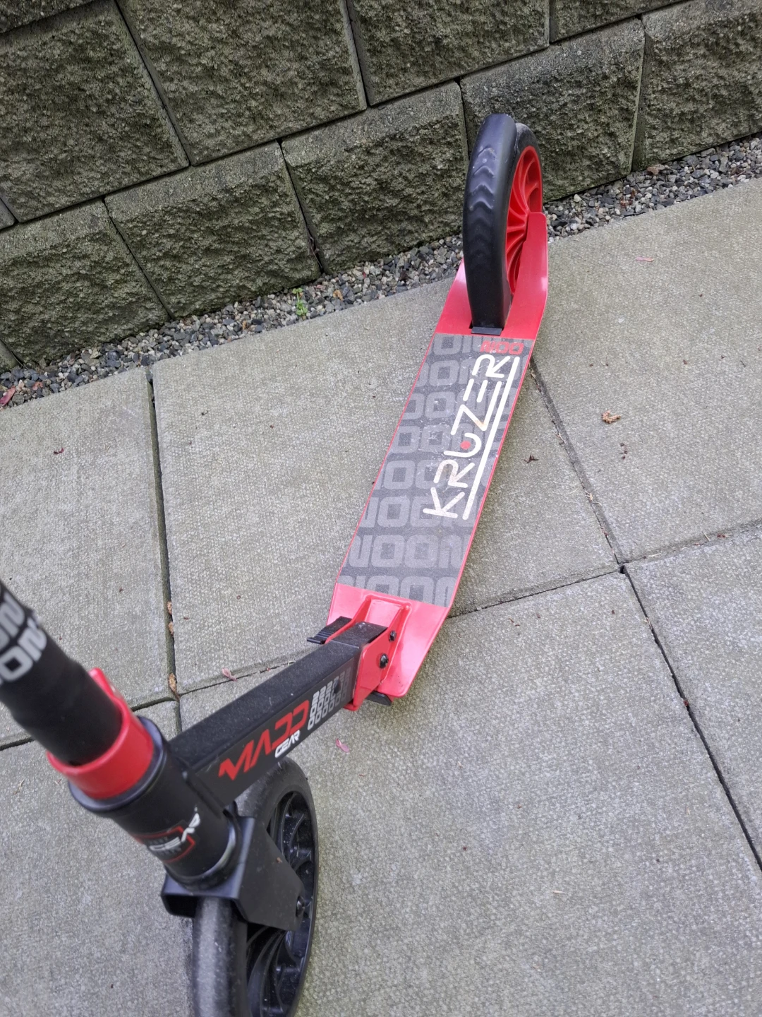 Red and Black Kruzer Scooter - photo 2