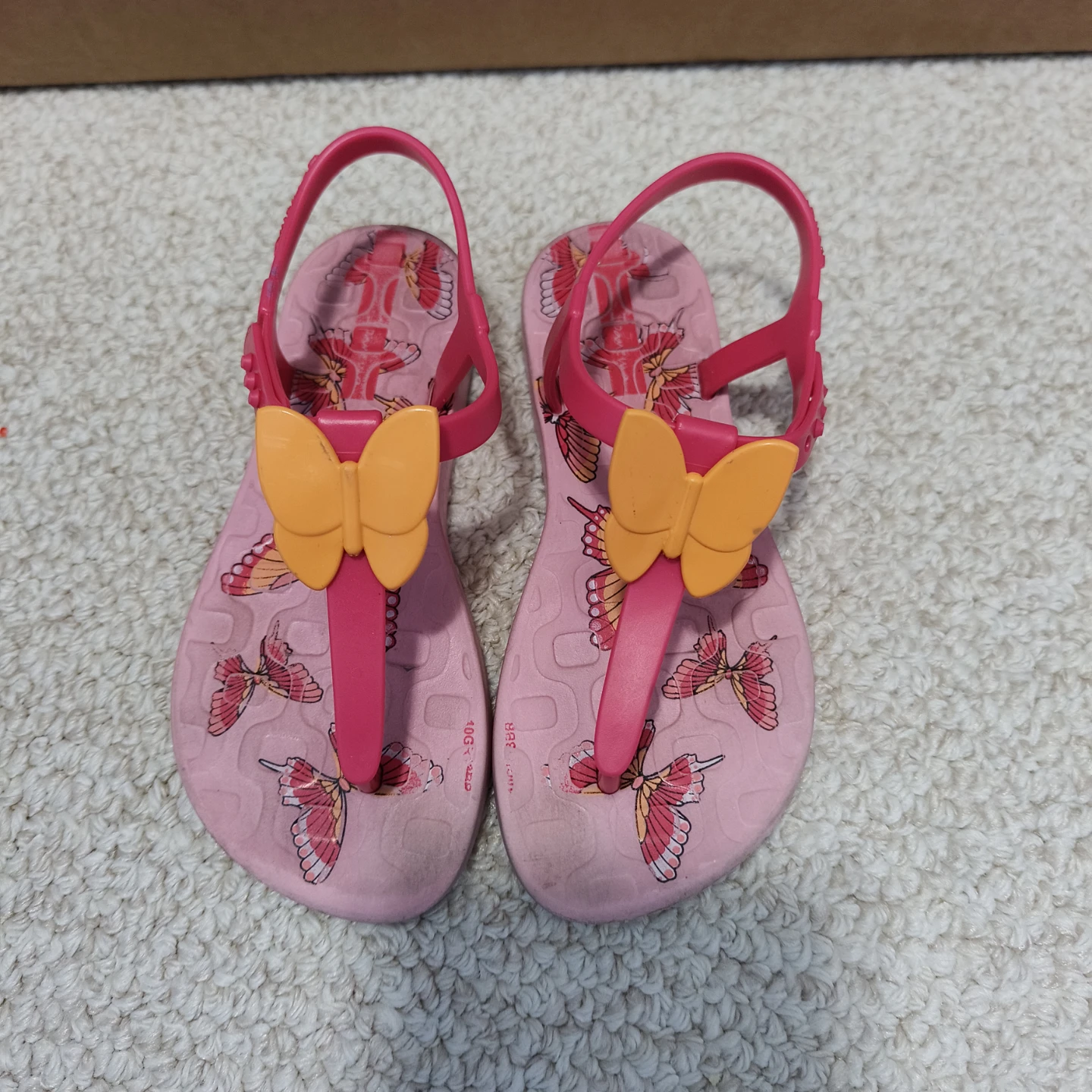 Minnie Mouse Mary Jane Shoes -SIZE US 10-11 - photo 2