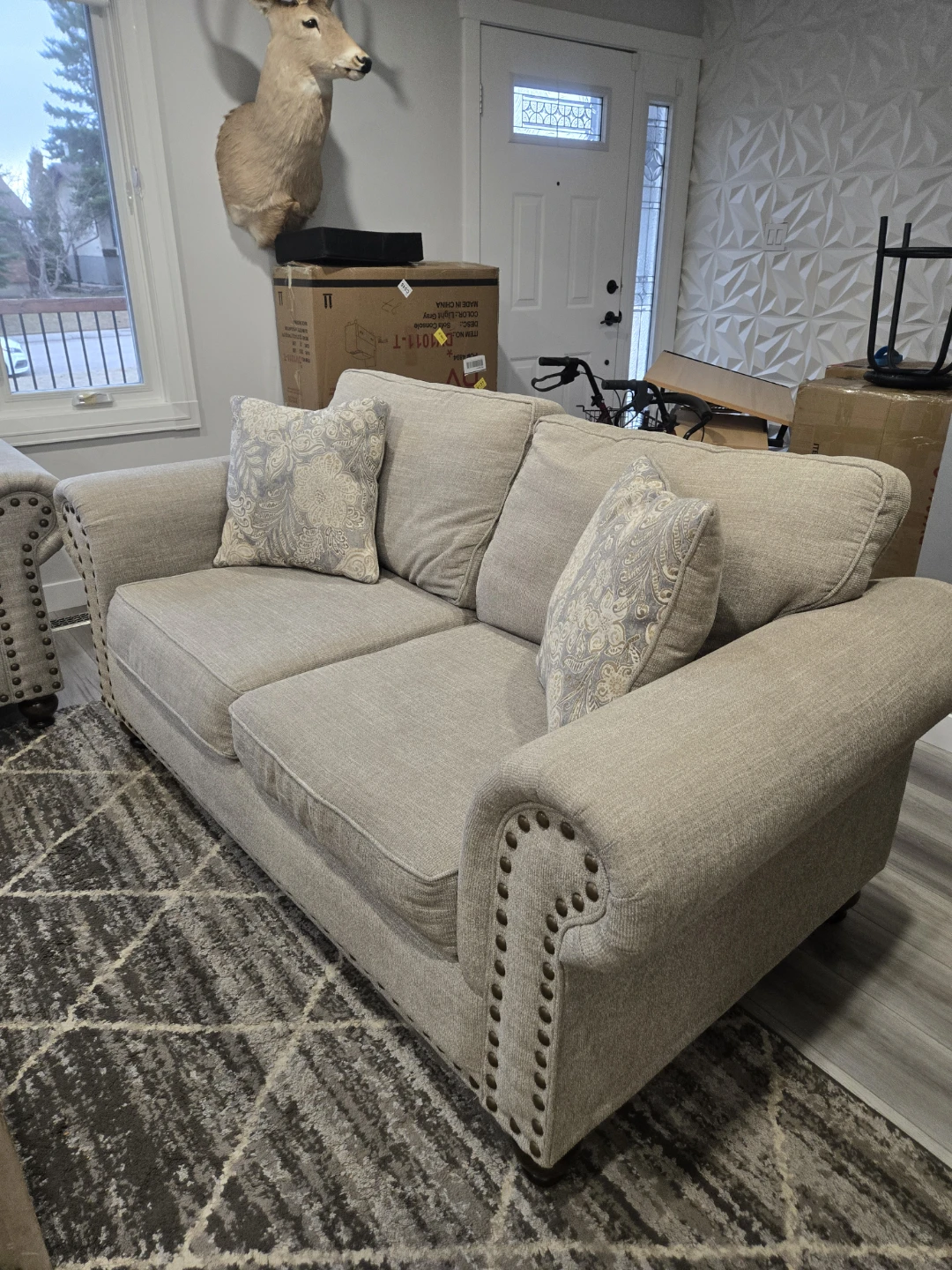Sofa and love seat for sale - photo 3