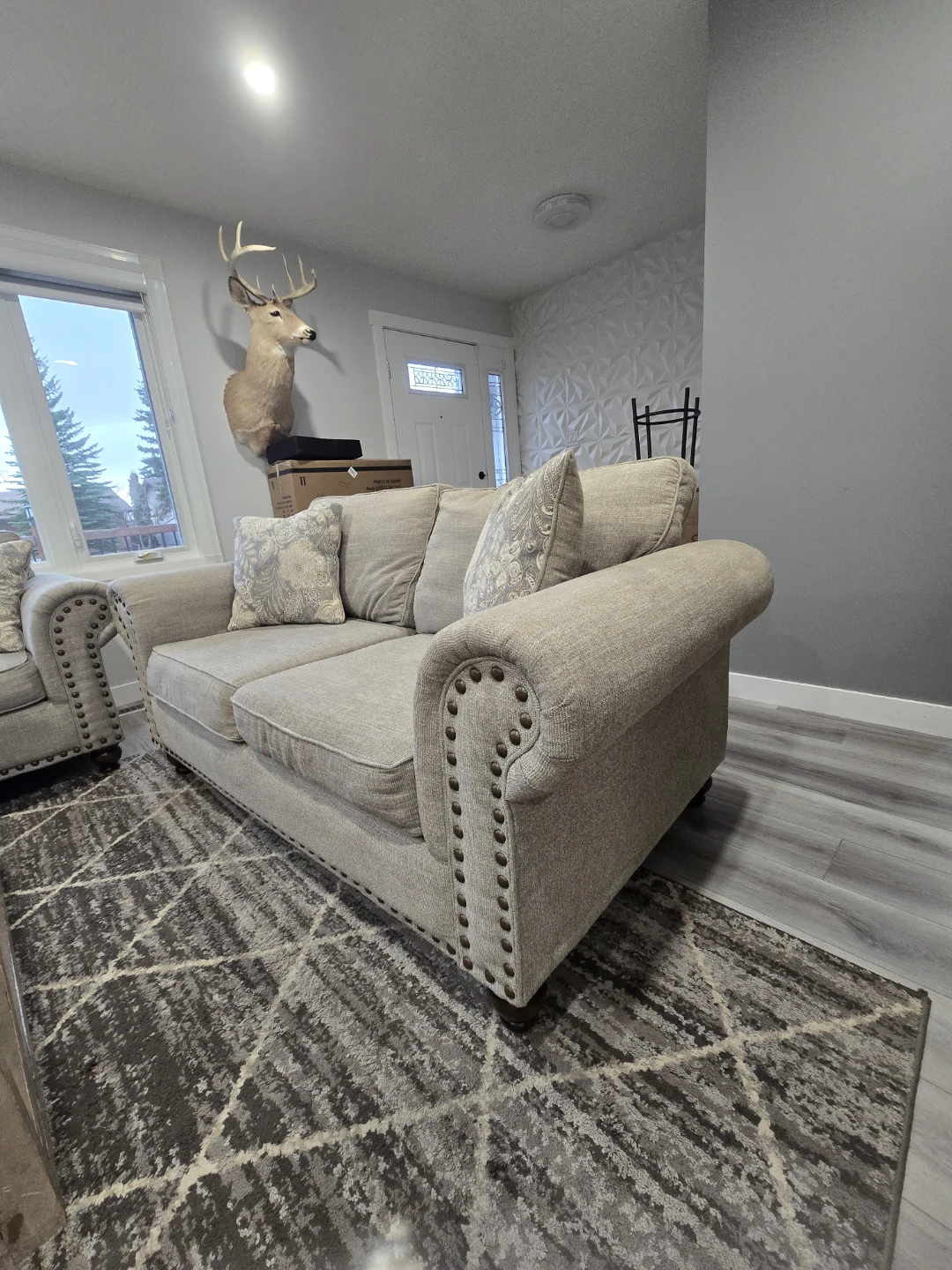 Sofa and love seat for sale - photo 4