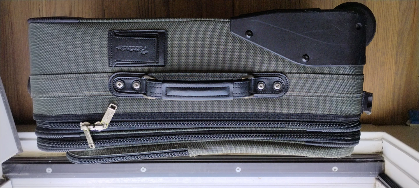 Pathfinder Olive Green Rolling Suitcase - photo 2