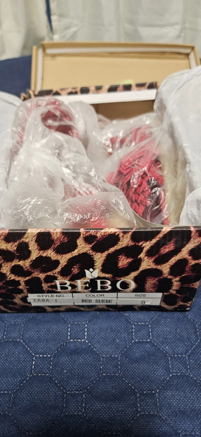 BEBO Red Suede Fringe Lace-Up Heels Size 5 - photo 4