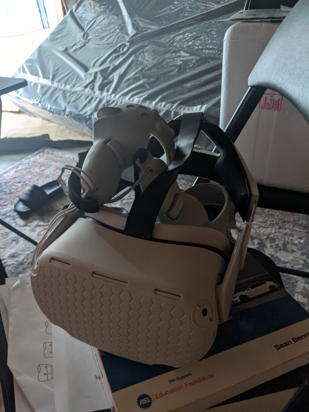 Meta Quest 2 Virtual Reality Headset - photo 2