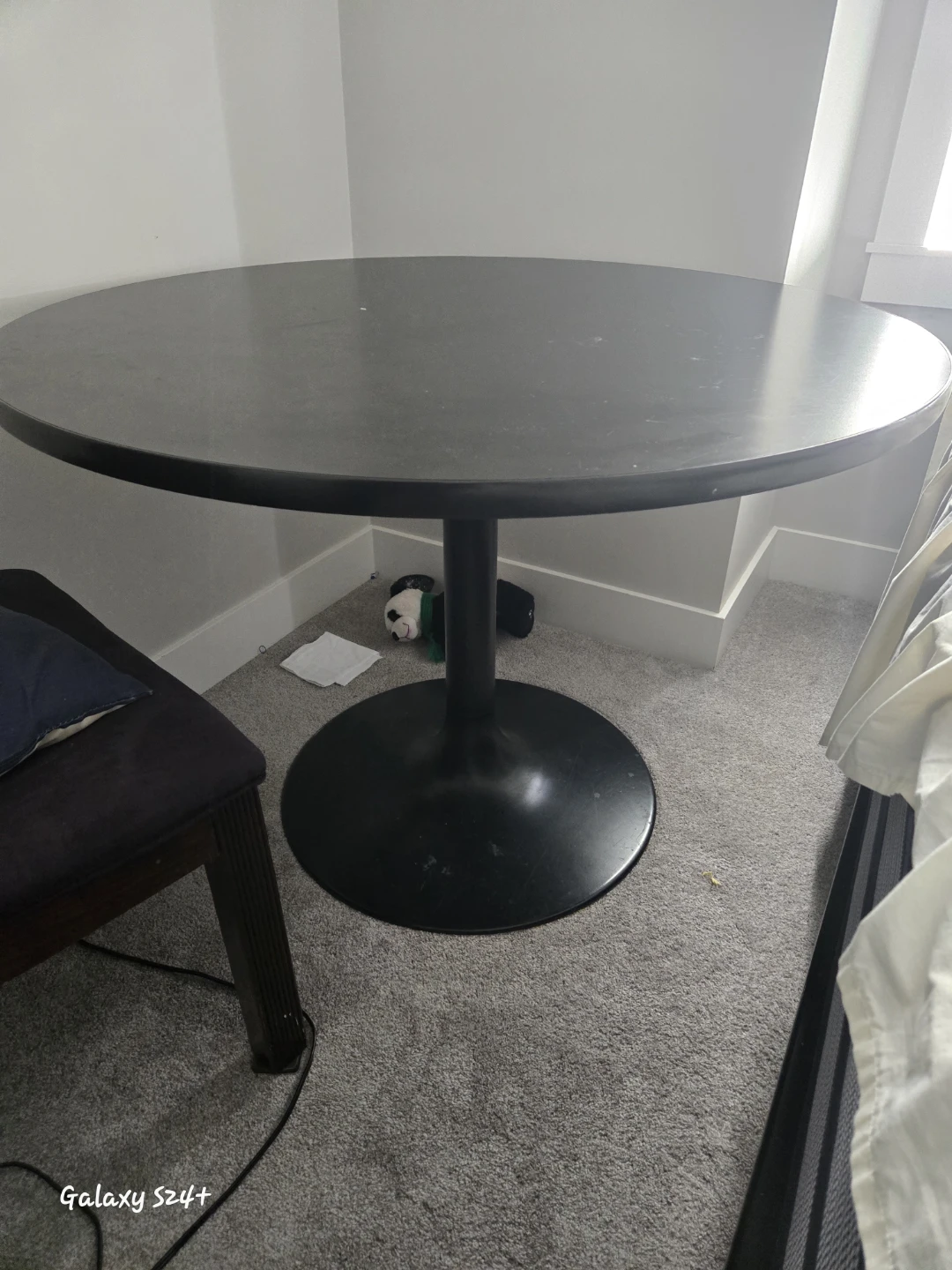 Round Black Dining Table