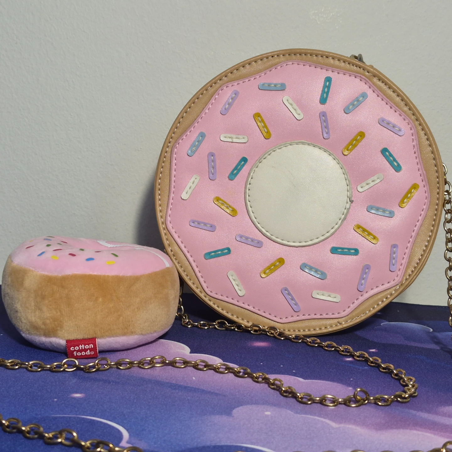 Donut crossbody bag with donut plush keychain