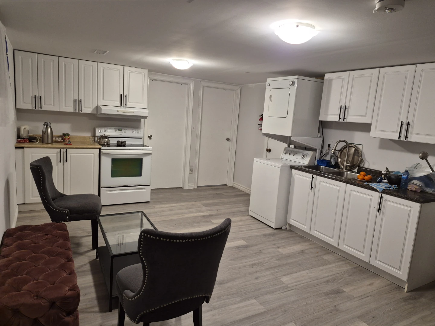 2 Bedroom Legal Basement Apartment - photo 4