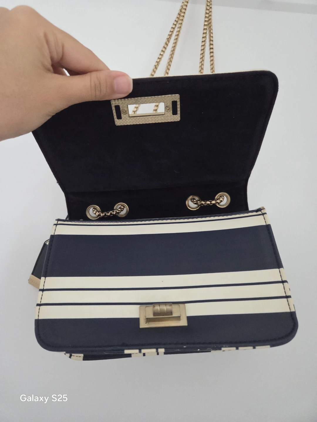 Van Heusen Striped Shoulder Bag - photo 4