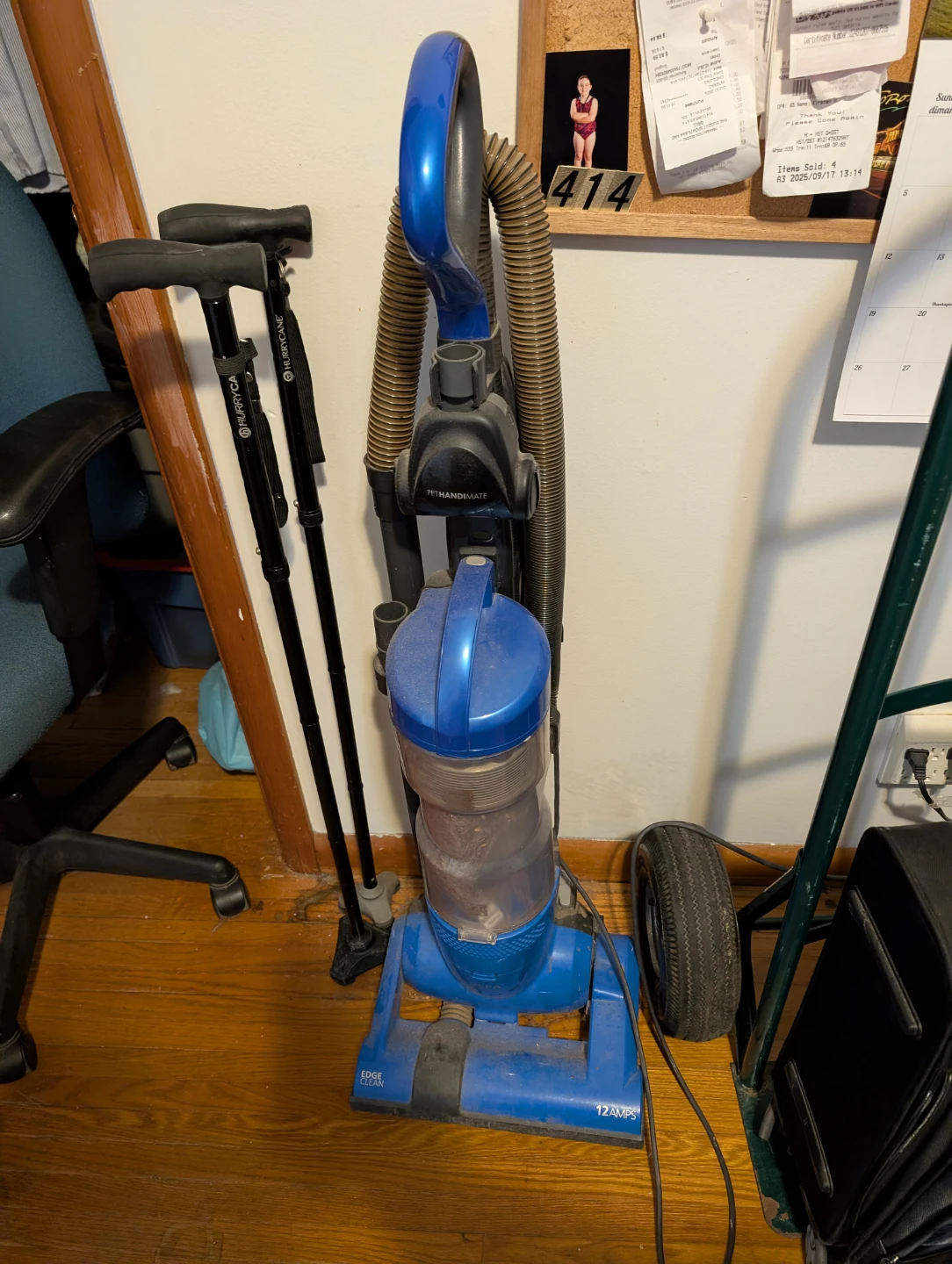 Pet Handimate Upright Vacuum - photo 3