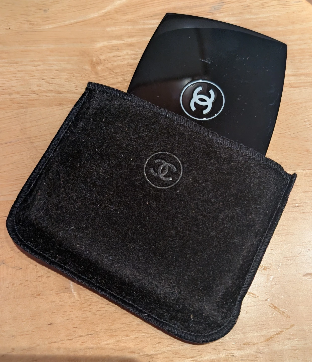 Chanel Ultra Le Teint Flawless Finish Compact Foundation - photo 4